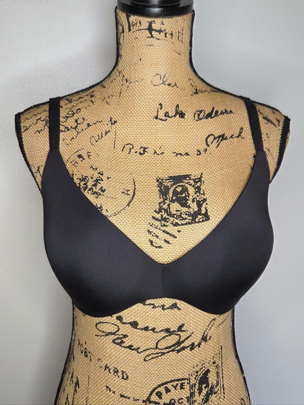 SKIMS Wireless T-Shirt Demi Bra Size 36DD - Picture 2 of 7